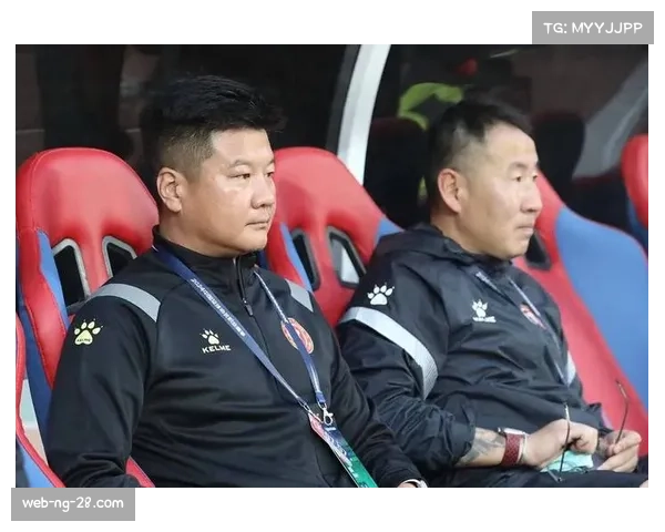 王亮坚守铸就辽宁铁人荣耀征程 球迷热盼见证老辽足中超回归梦